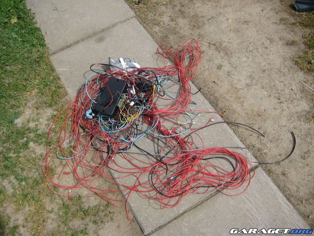 http://www1.garaget.org/gallery/archive/68067/368147_6usupe.jpg