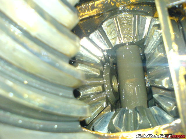 http://www1.garaget.org/gallery/archive/68067/414621_tr2hup.jpg