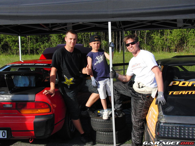 http://www1.garaget.org/gallery/images/124/123542/123542-0d01966307ec49f8f47e1623aa97358d.jpg