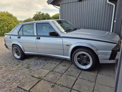 Alfa Romeo 75 3.0 V6