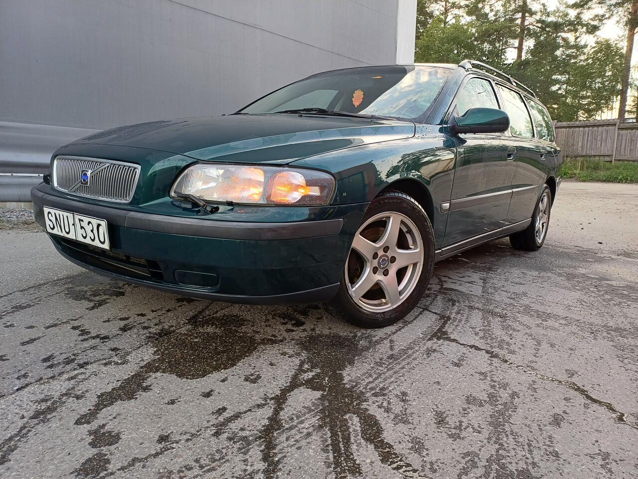 Volvo V70 2.4i