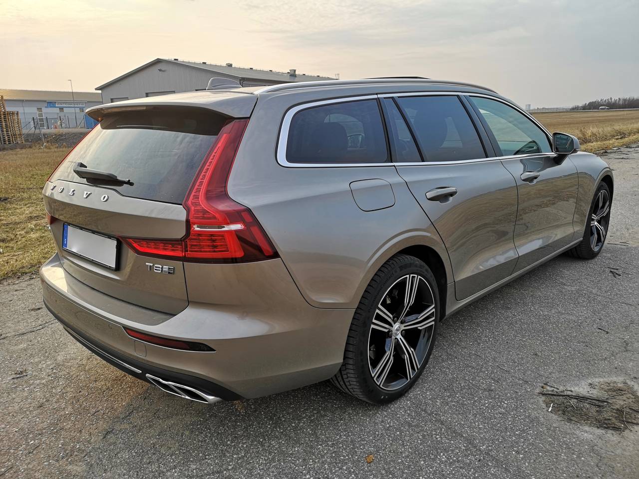 Volvo V60 T8 AWD