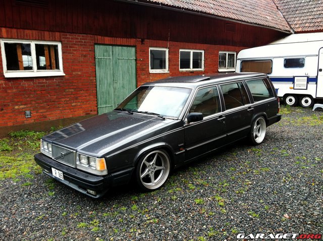 Volvo 745 универсал