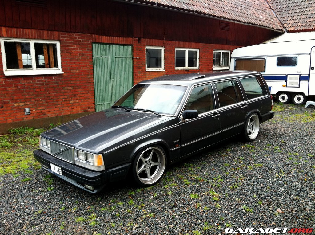 Volvo 745 универсал