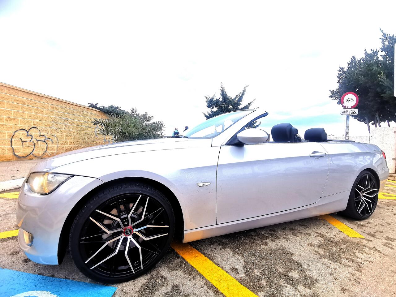 BMW 325