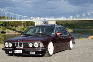 BMW 745ia
