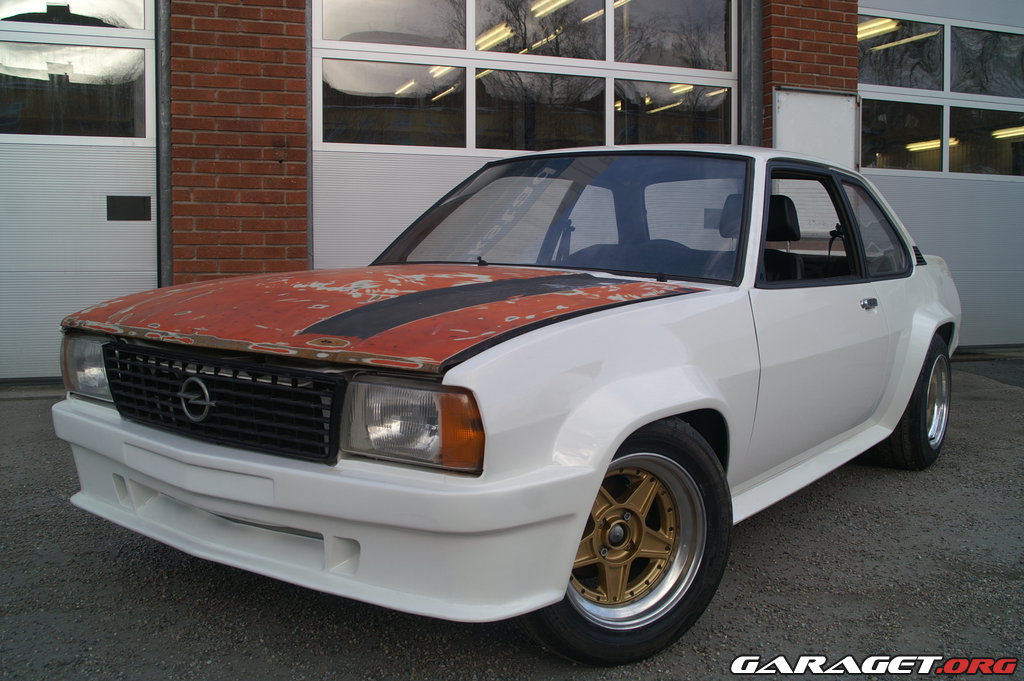 Opel Ascona B "400 Replica" (1976) - Garaget