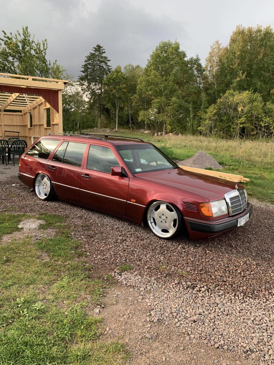 Mercedes S124
