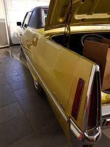 Cadillac Coupe Deville