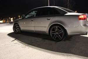 Audi A4 S-LINE QUATTRO