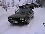 BMW 323 e30