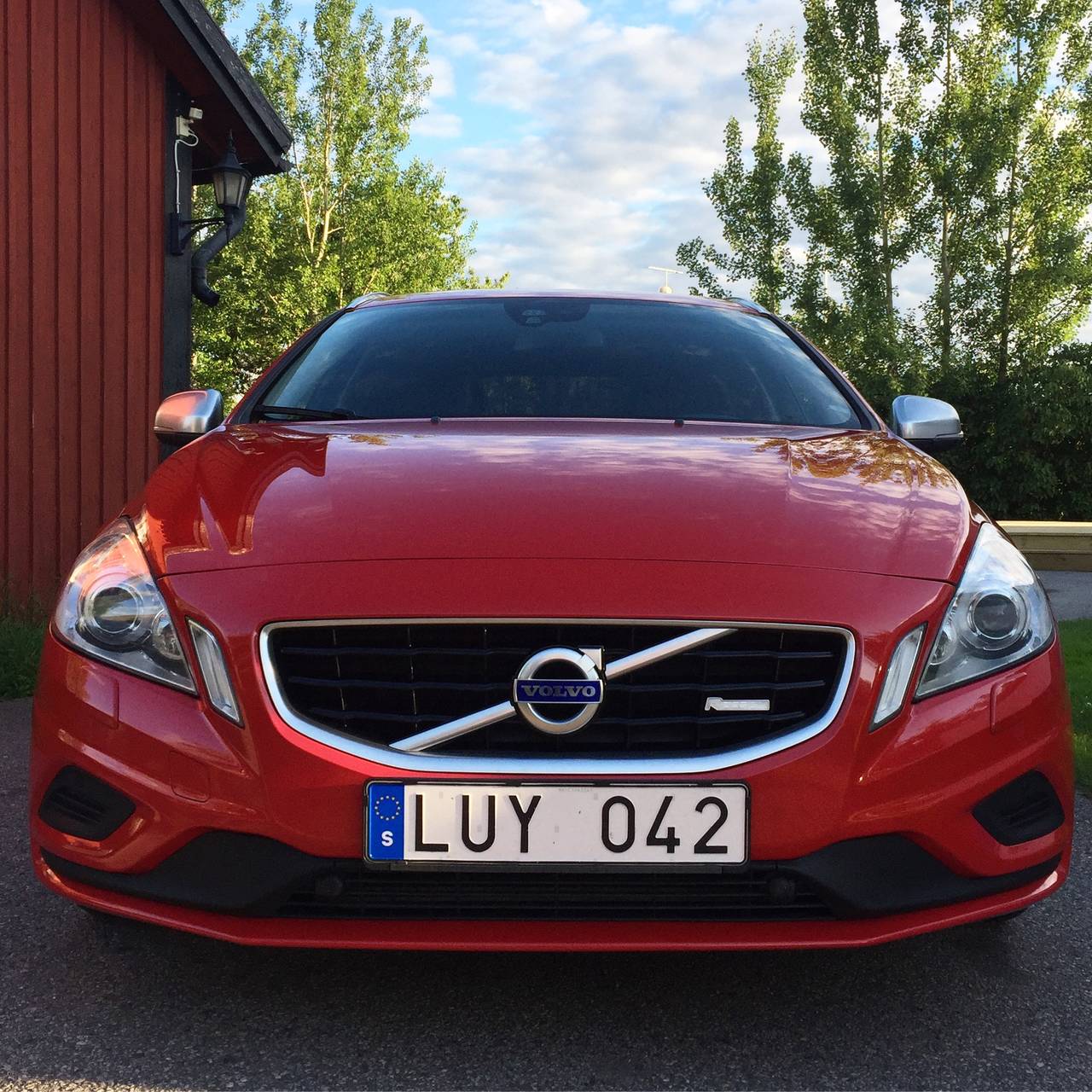 Volvo V60 R-Design