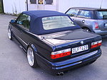 BMW E30 327i cab