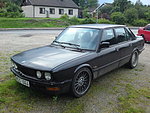 BMW 528-e28