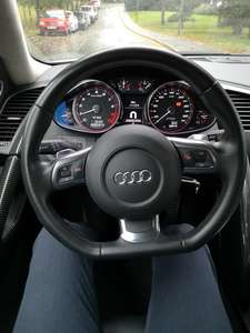 Audi R8 v10