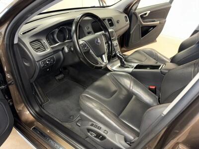 Volvo V60 Cross Country D4 AWD