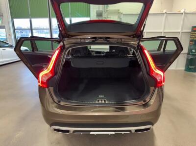 Volvo V60 Cross Country D4 AWD