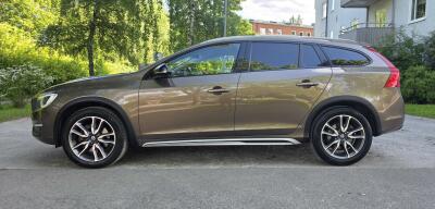 Volvo V60 Cross Country D4 AWD