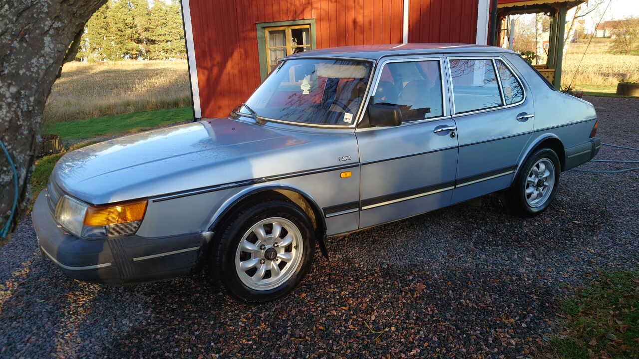 Saab 900C