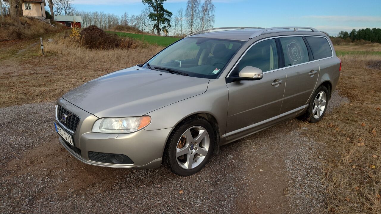 Volvo V70 2.5T Summum