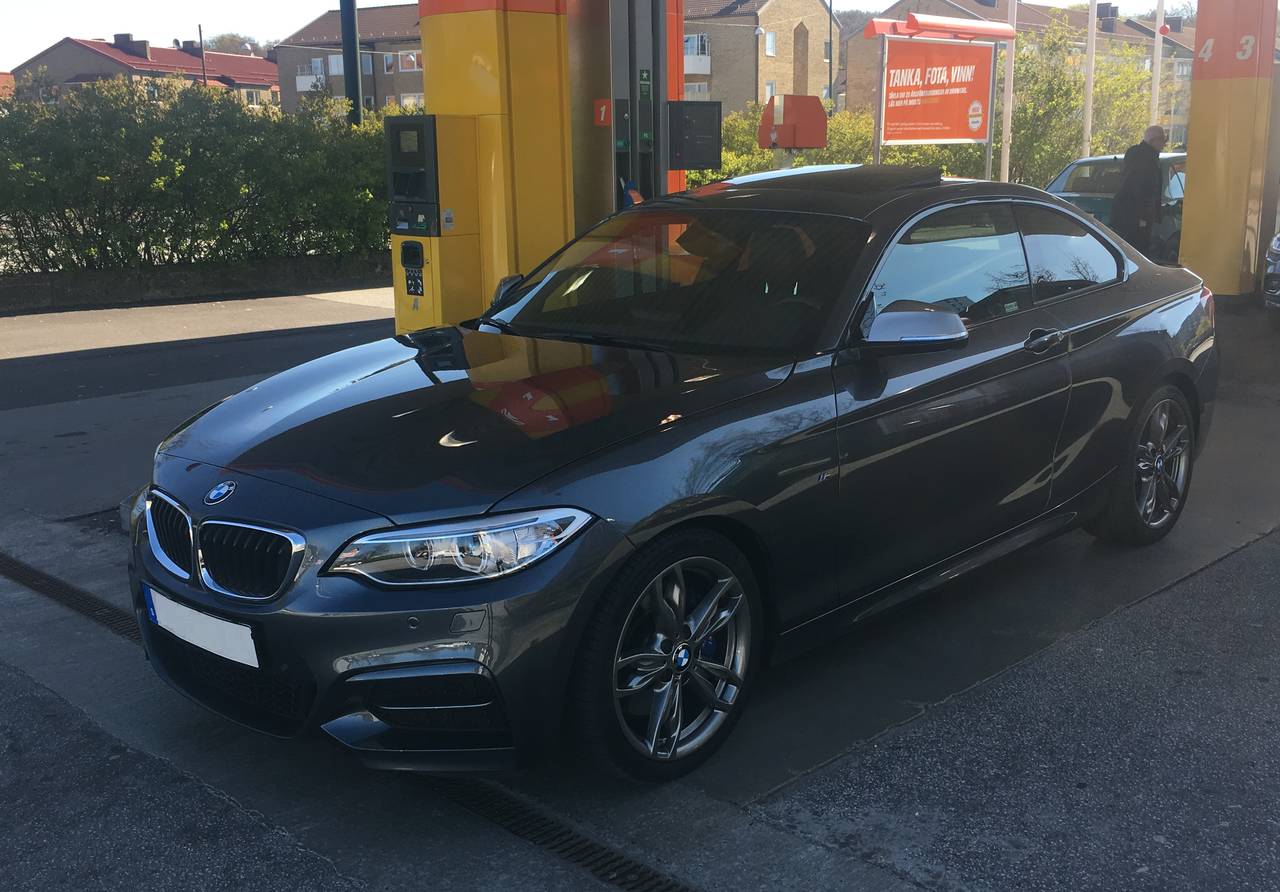 BMW M235i