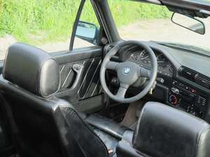 BMW 329i Cabriolet