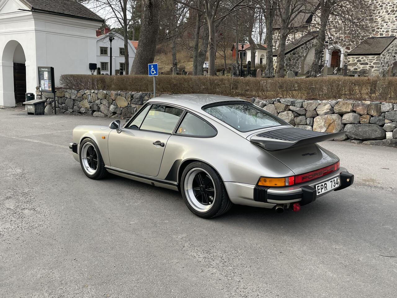 Porsche 911 SC