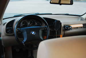 BMW 320i Individual