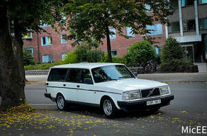 Volvo 245 Classic