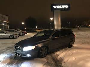 Volvo V70 II