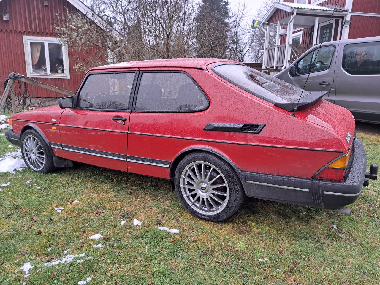 Saab 900i