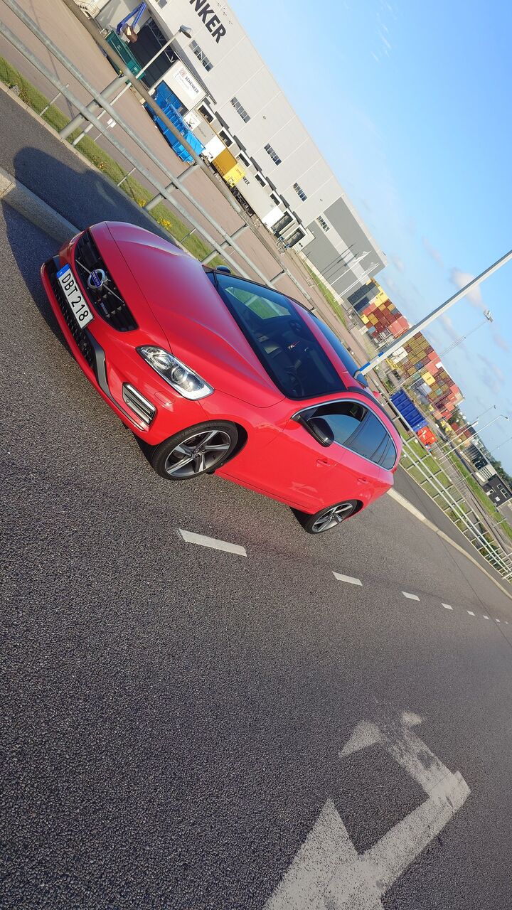 Volvo V60 D4