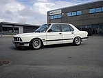 BMW e28 518