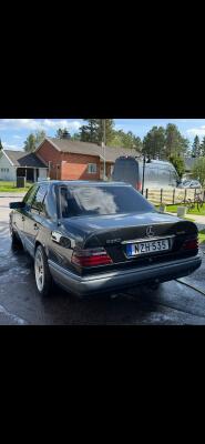 Mercedes Mercedes-Benz 250D 20v