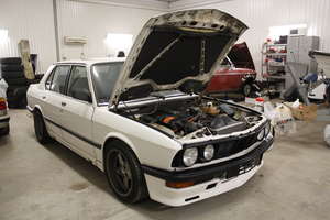 BMW 528i E28