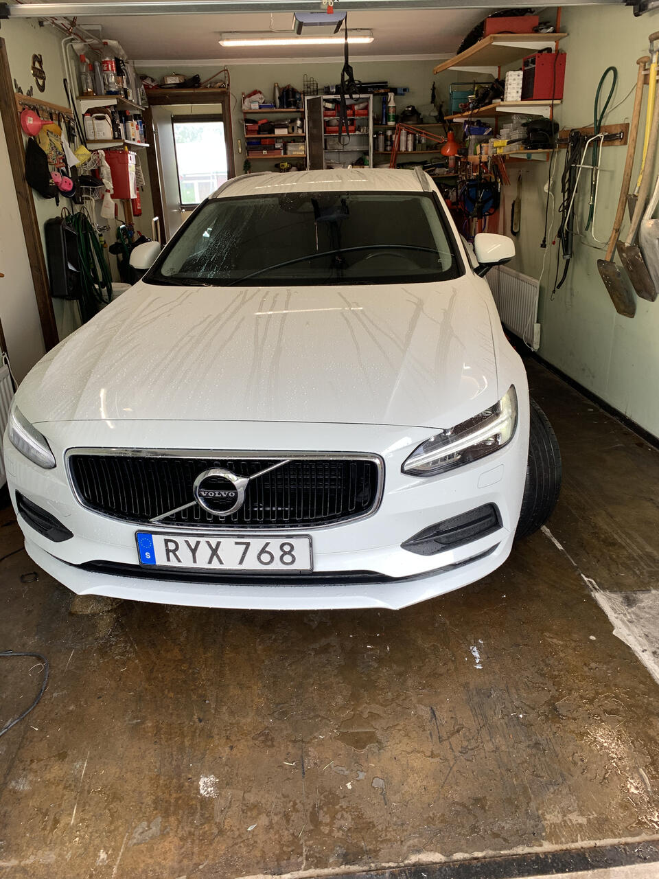 Volvo V90