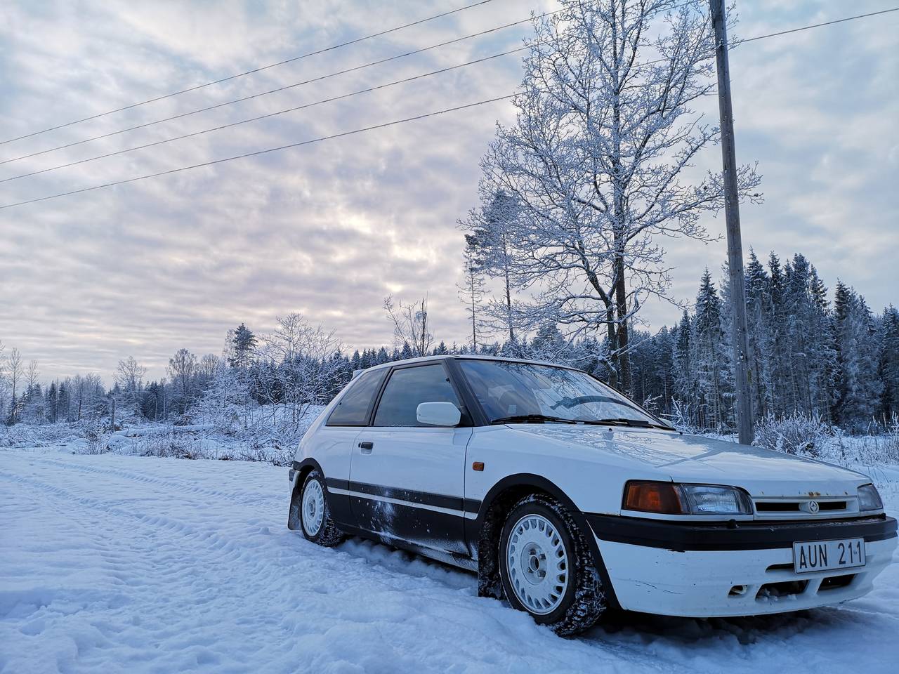 Mazda 323