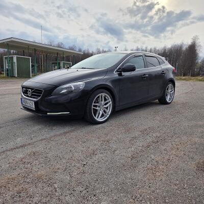 Volvo V40 d4 summum