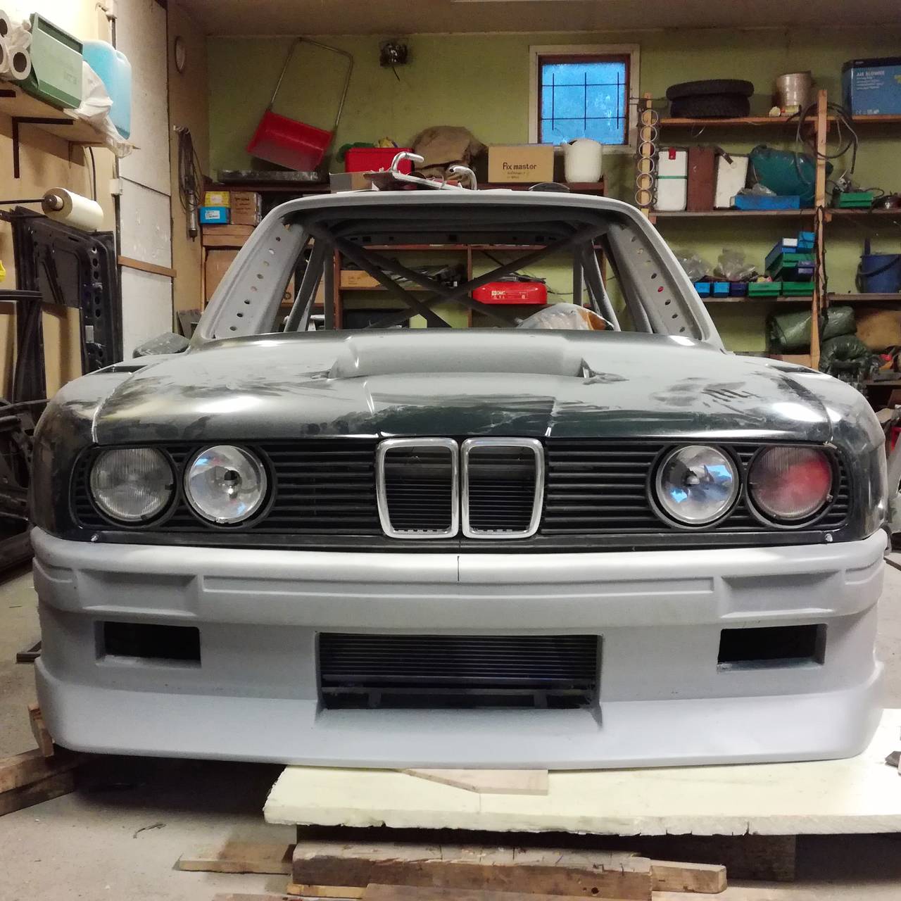 BMW 320i