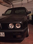 BMW e30 320i
