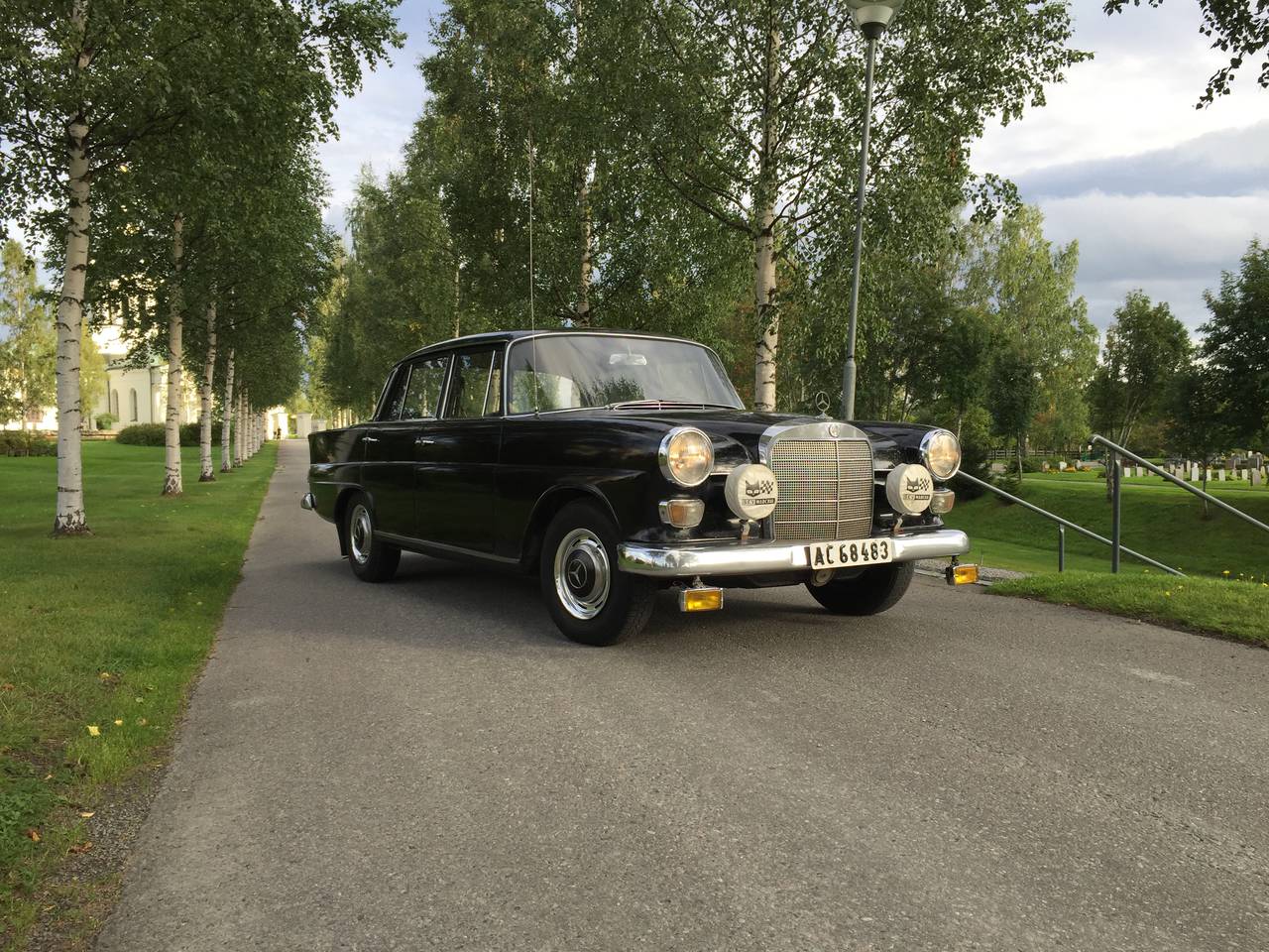 Mercedes 230