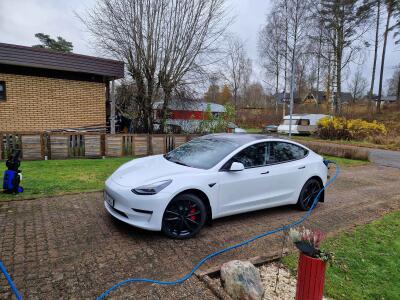 Tesla Model 3 Performance