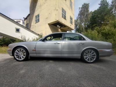 Jaguar XJ6