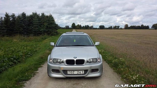 BMW E46 330ci "Mjuaffa" (2001) - Garaget