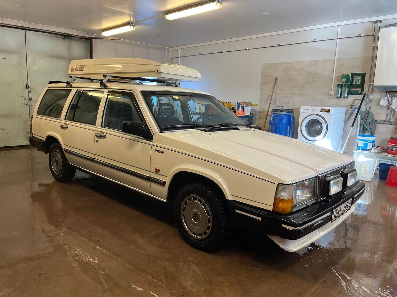 Volvo 745 Gle