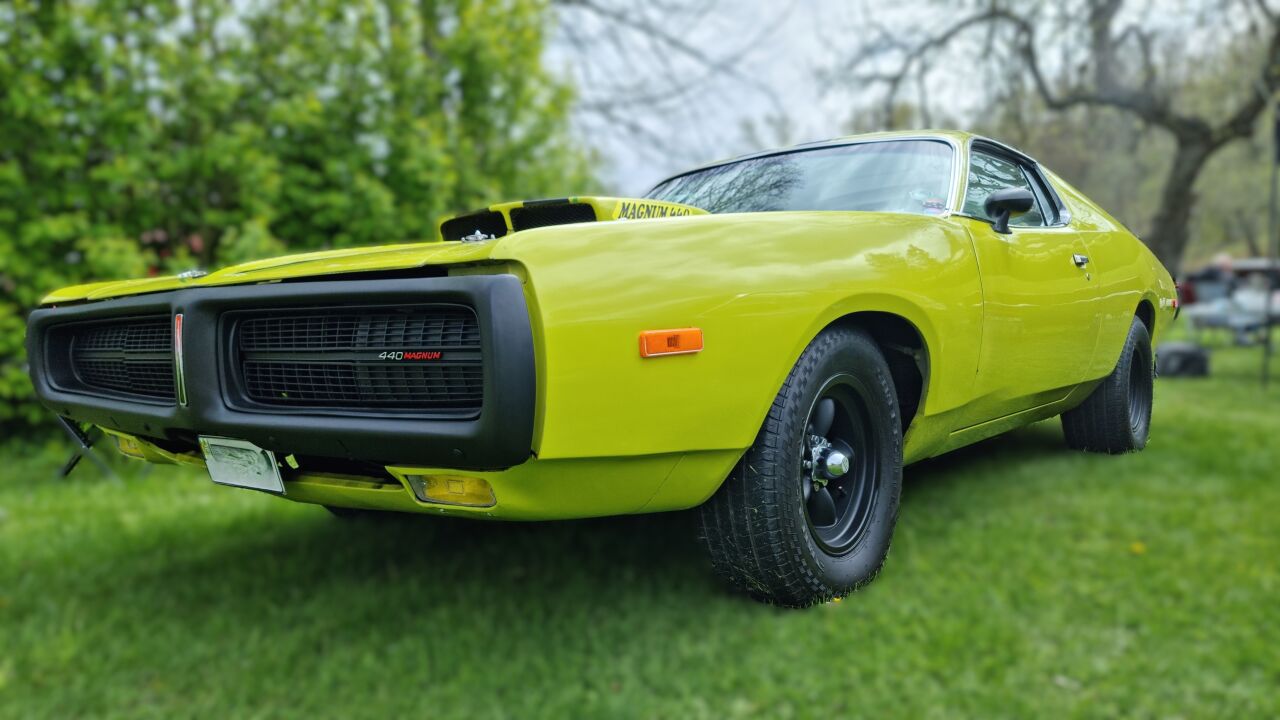 Dodge Charger SE