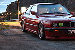 BMW E30 320i