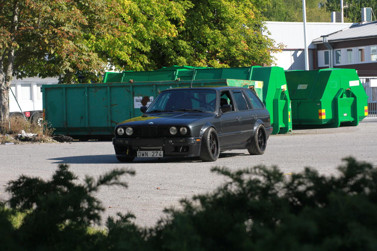BMW E30 325i