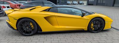 Lamborghini Aventador Roadster