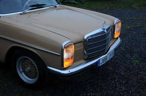 Mercedes w115 300 D